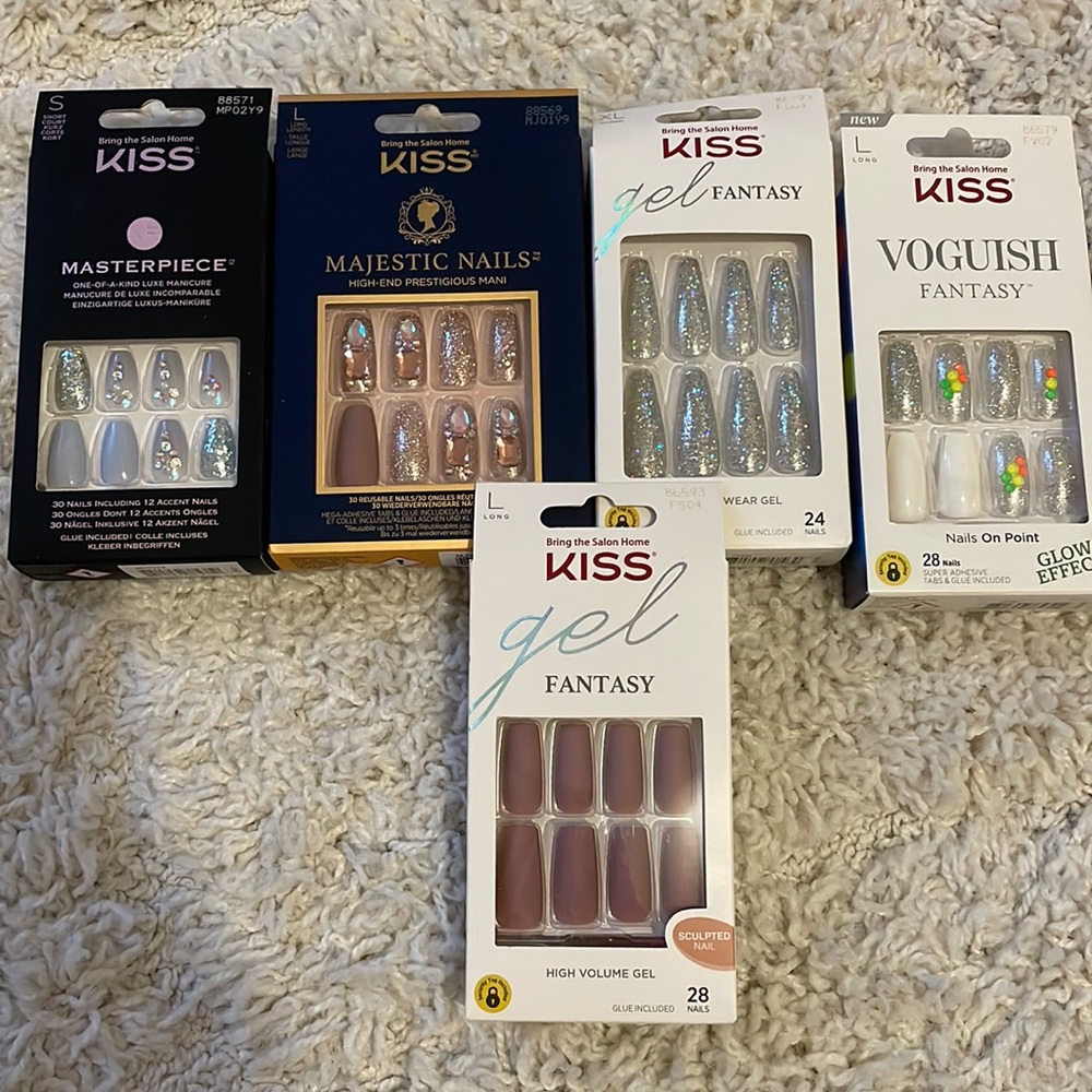 Kiss nails set of 6